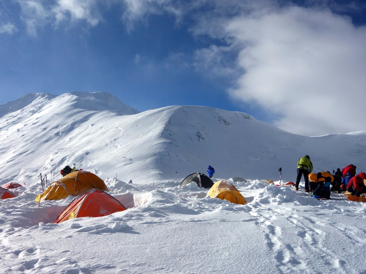 Image Ascension du sommet razdelnaya (6148m)