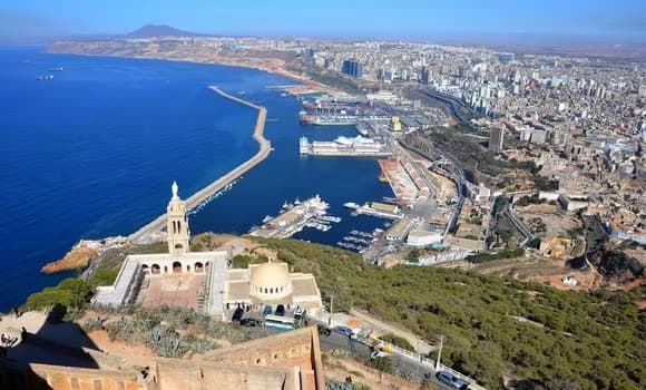 Oran, Tlemcem et au-dela Sur les Traces des Zianides et des Corsaires