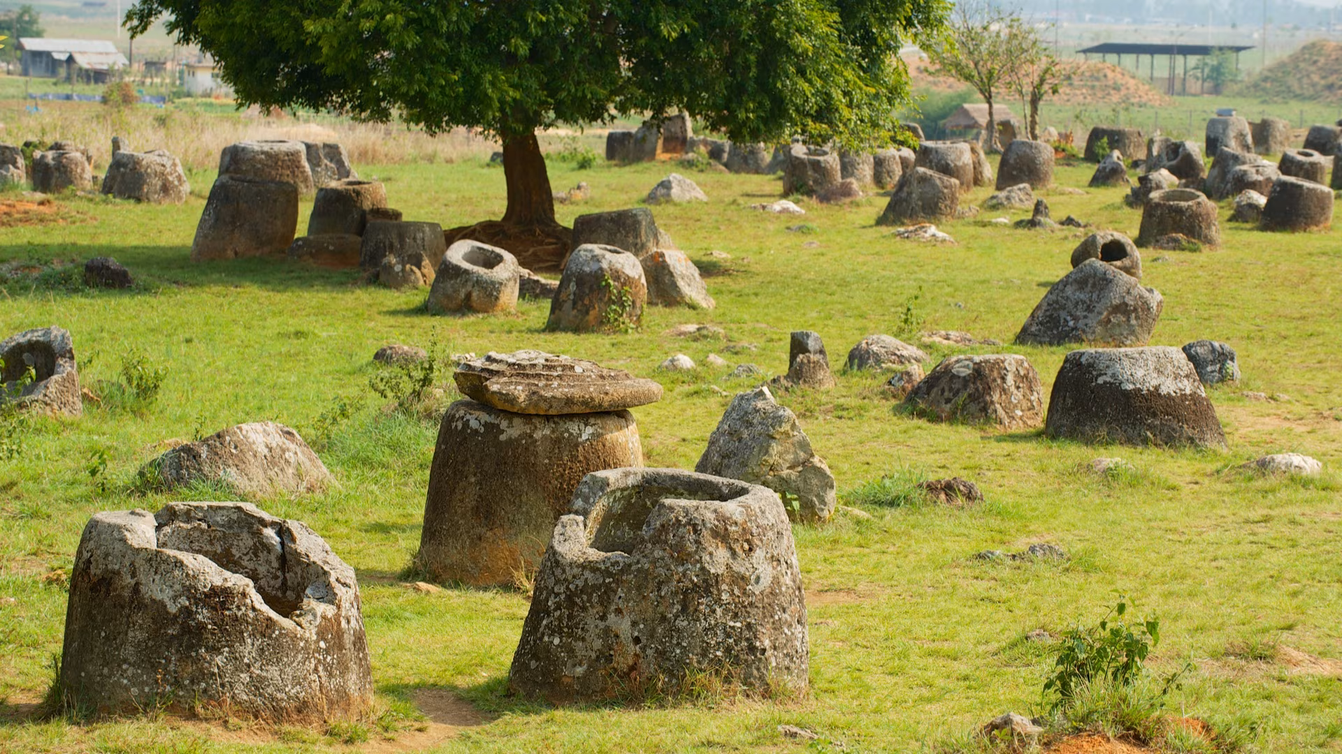 Sur les sentiers de l'histoire laotienne